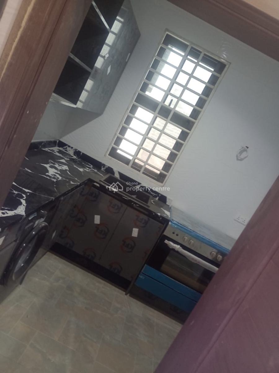 Ashaley Botwe 3 Bedrooms Pent House, Omanjor, Ashaley Botwe, Adenta Municipal, Accra, House for Sale