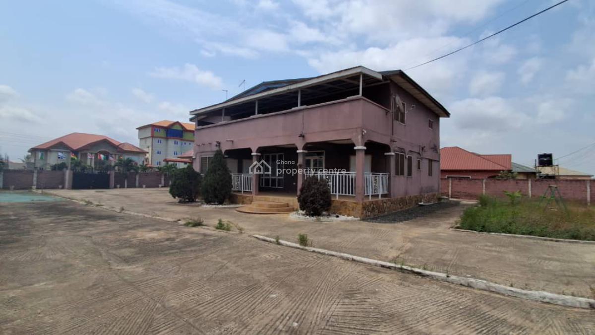 Commercial/residential 7-bedroom Property, Dawhenya, Tema, Accra, Detached Duplex for Rent