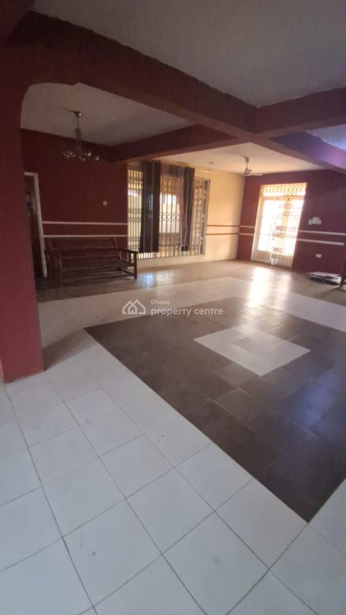 Commercial/residential 7-bedroom Property, Dawhenya, Tema, Accra, Detached Duplex for Rent