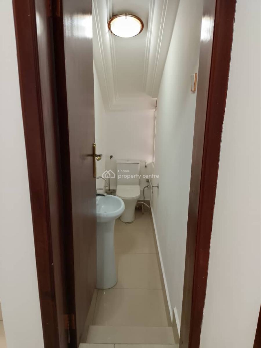 4 Bedroom House, Togo Embassy Enclave, Cantonments, Accra, House for Rent