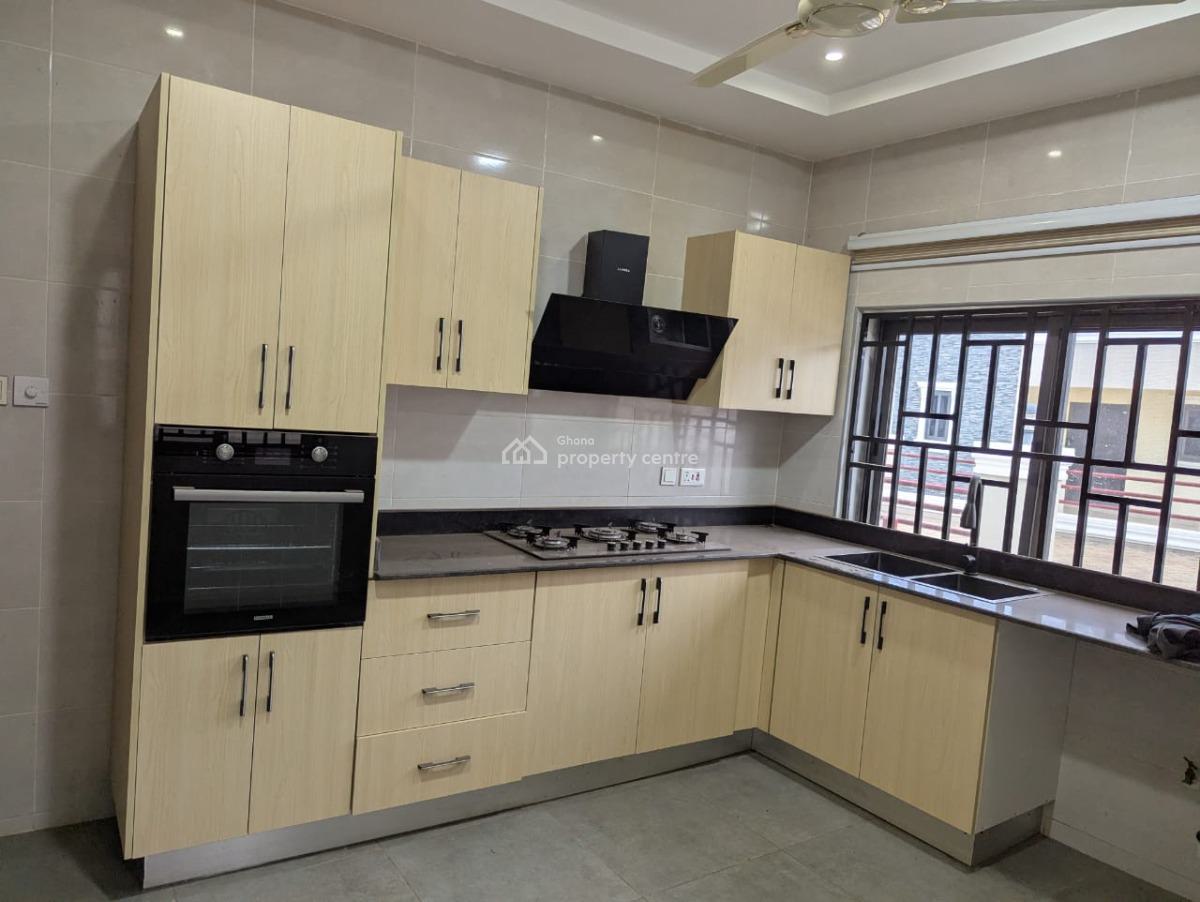 Titled 4brm Semi Furnished House on 1 Plot @ Tantra, Tantra Hills, Accra Metropolitan, Accra, House for Sale