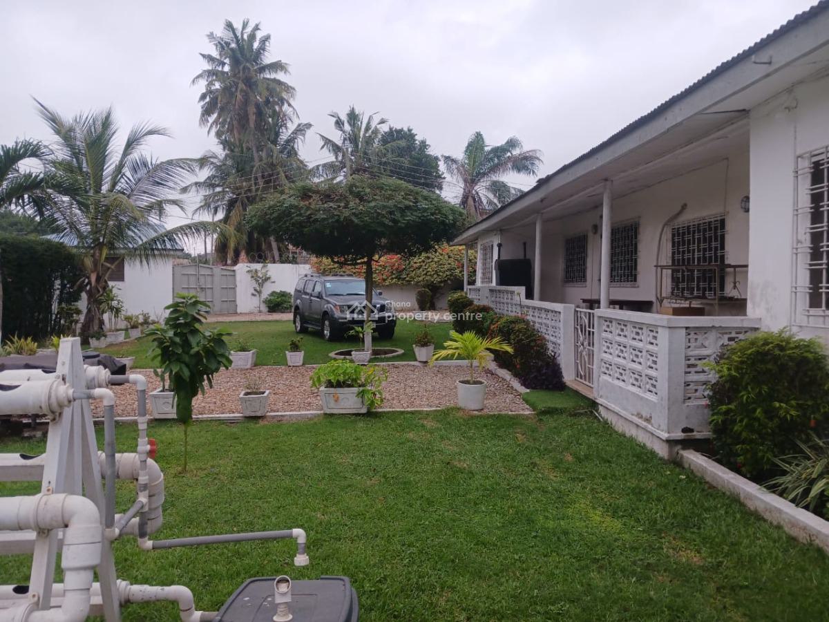 Freehold & Titled 2 Units of 3brm on Almost 1 & Half Plots @ Dansoman, Akukorfoto Area, Dansoman, Accra, House for Sale