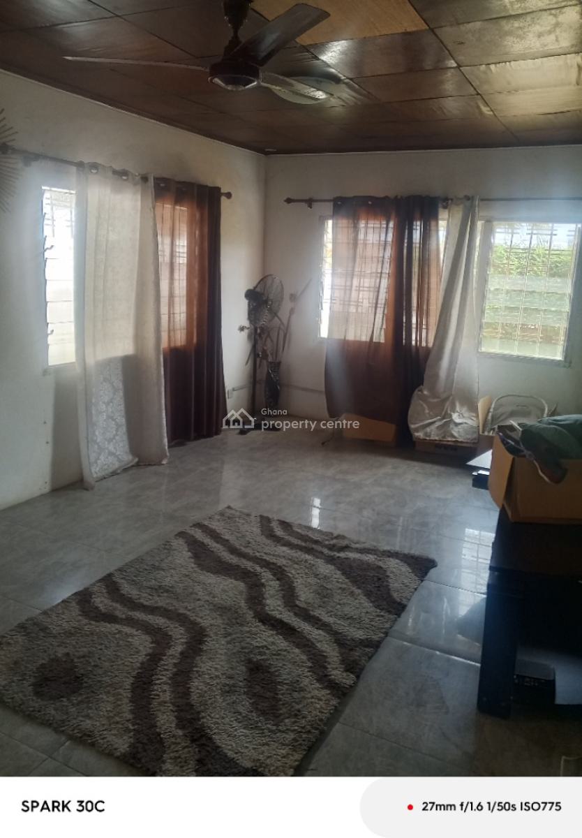 Freehold & Titled 2 Units of 3brm on Almost 1 & Half Plots @ Dansoman, Akukorfoto Area, Dansoman, Accra, House for Sale