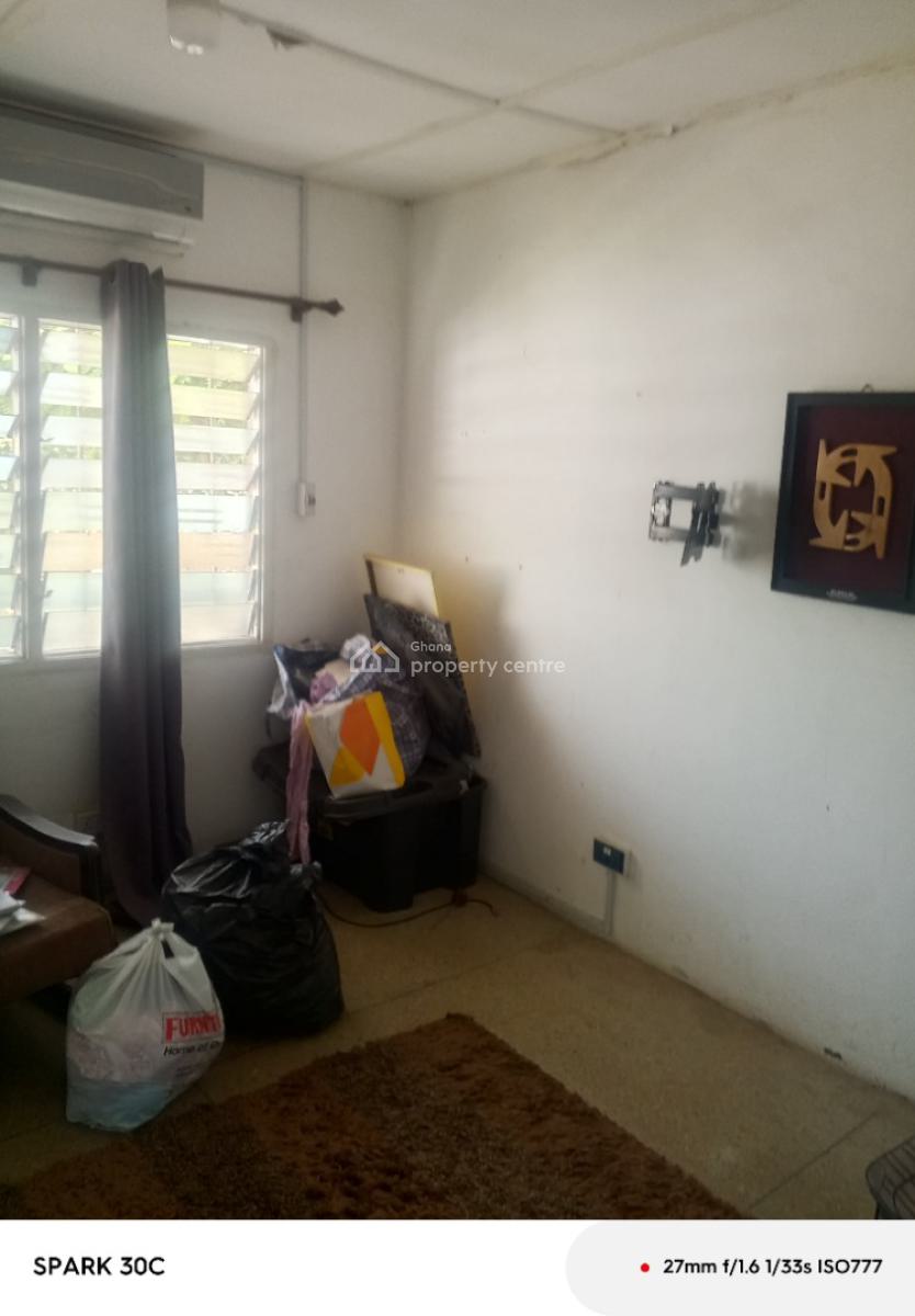 Freehold & Titled 2 Units of 3brm on Almost 1 & Half Plots @ Dansoman, Akukorfoto Area, Dansoman, Accra, House for Sale