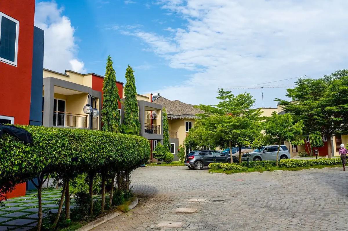 3 Bedroom Townhome with Staff Quarters in a Gated Community with Pool, Cantonments, Accra, Townhouse for Rent