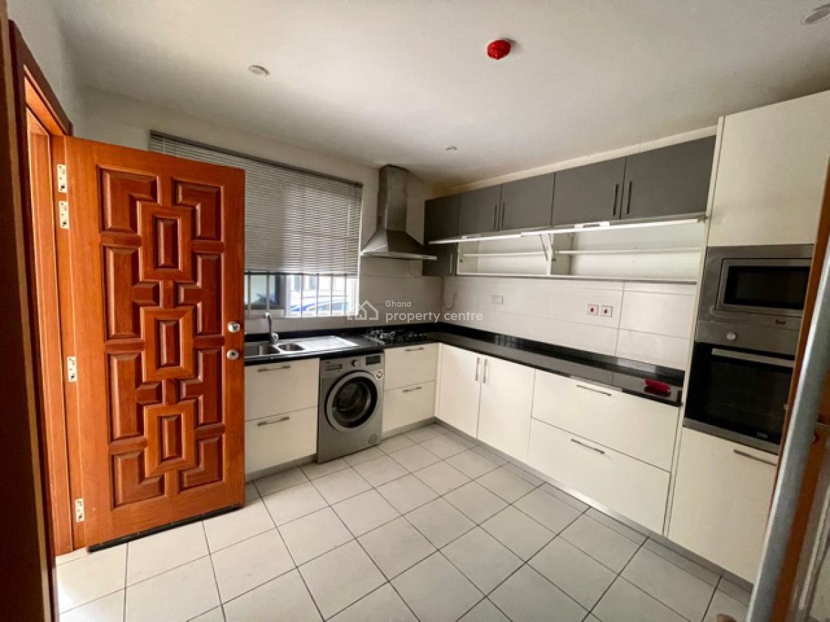 3 Bedroom Townhome with Staff Quarters in a Gated Community with Pool, Cantonments, Accra, Townhouse for Rent