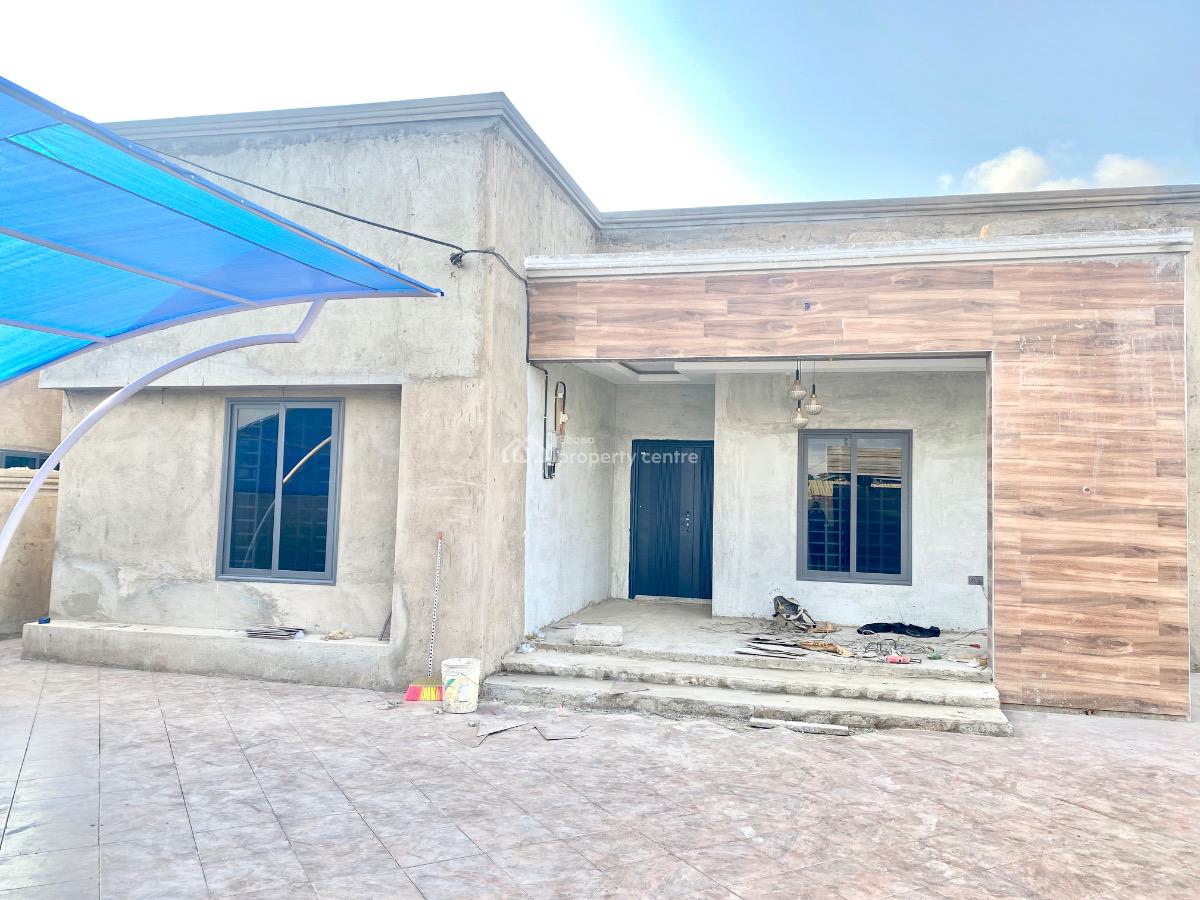 Executive 3 Bedroom House, Amaria Down, Awutu-senya East, Central Region, Detached Bungalow for Sale