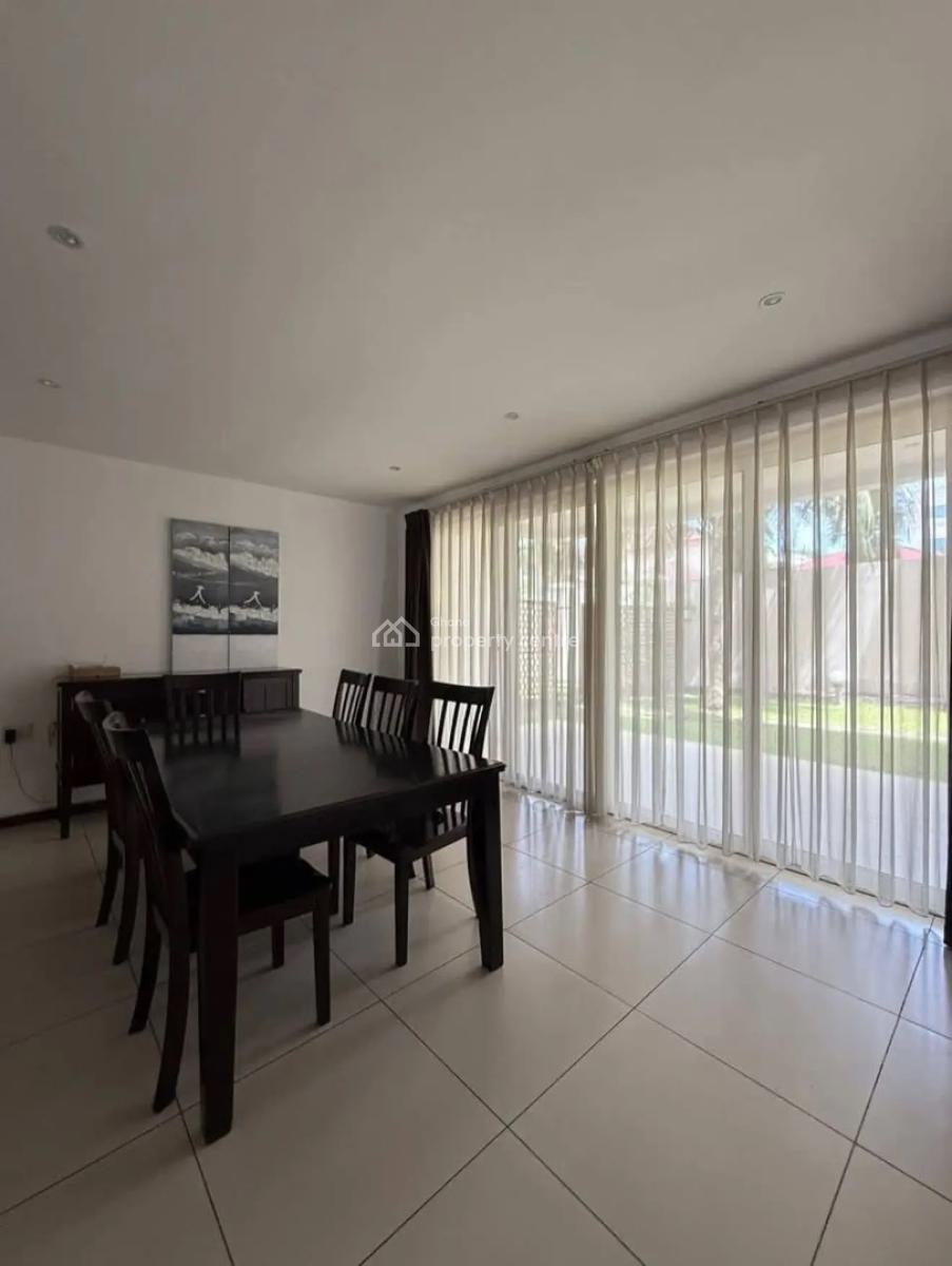Fully Detached 5 Bedroom Duplex in a Gated Community with Pool, Cantonments, Accra, Detached Duplex for Sale