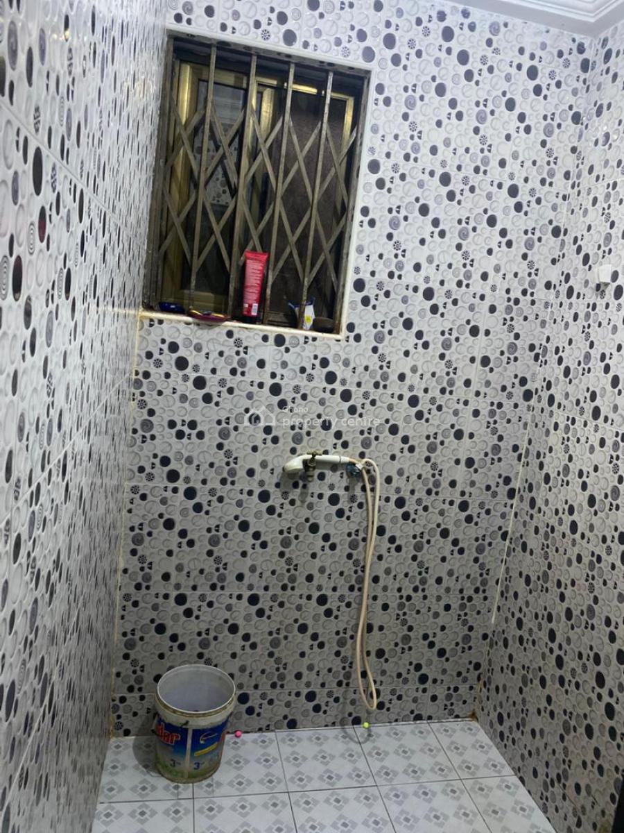 *5brm Storey @ Djenman, Accra*, Djenman, Accra Metropolitan, Accra, House for Sale