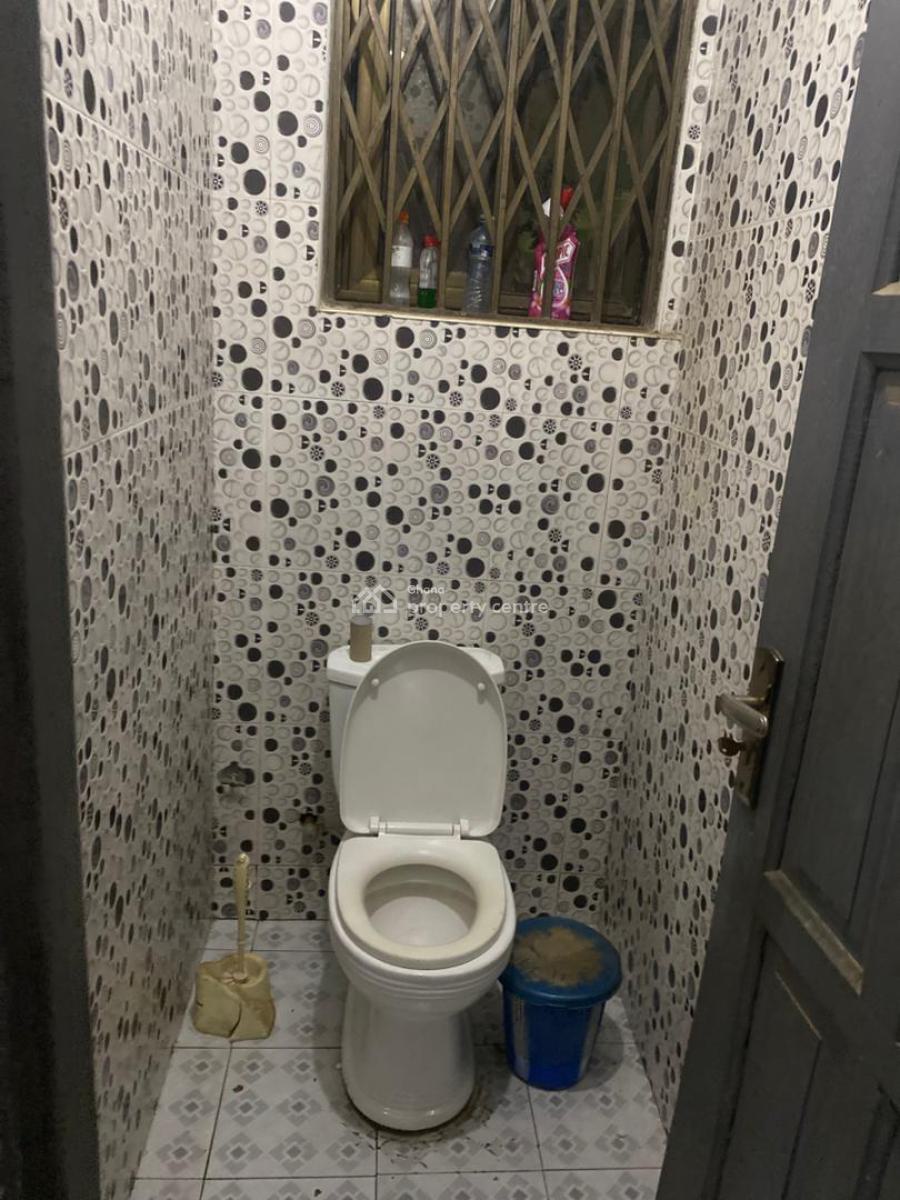 *5brm Storey @ Djenman, Accra*, Djenman, Accra Metropolitan, Accra, House for Sale
