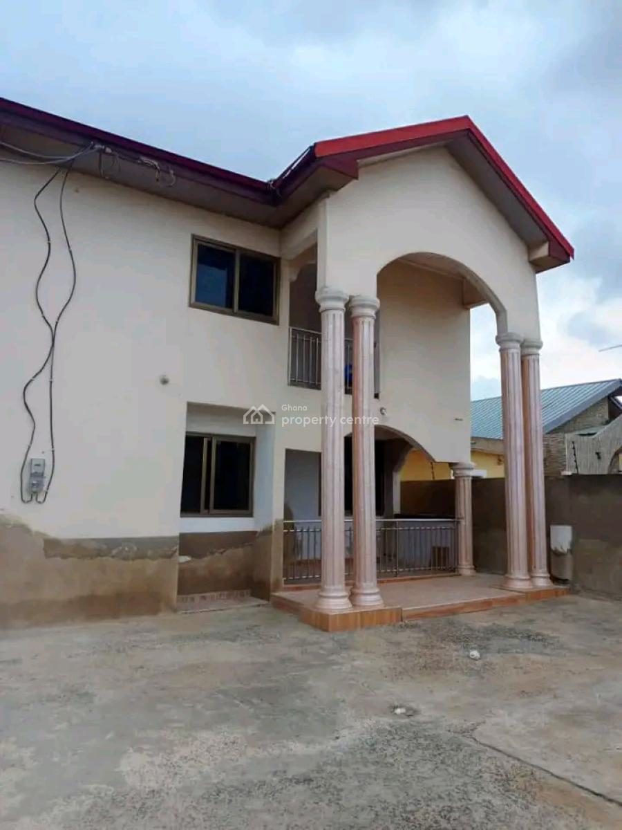 Neat 3 Bedroom All Ensuite Apartment Upstairs, Shell Signboard, Spintex, Accra, Apartment for Rent