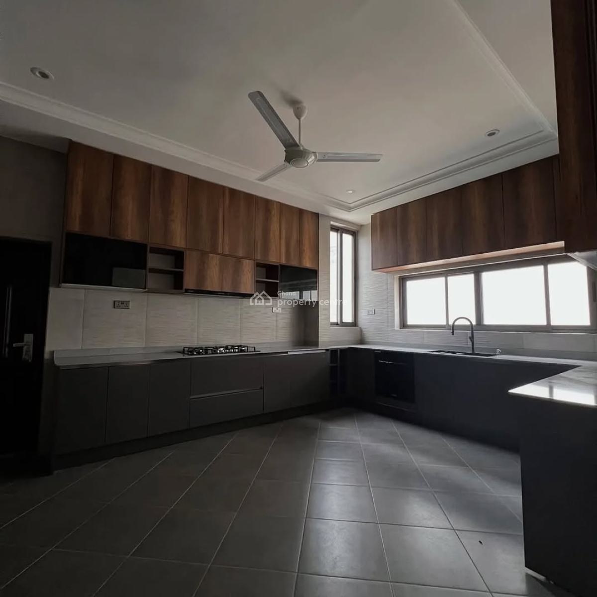 Executive 4 Bedrooms, Adjiringanor, East Legon, Accra, House for Sale
