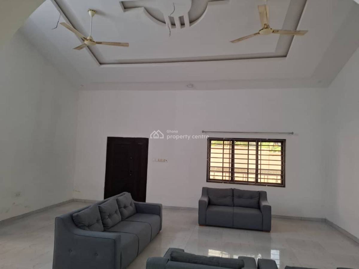 5 Bedroom House, Atasemanso, Kumasi Metropolitan, Ashanti, Terraced Duplex for Rent