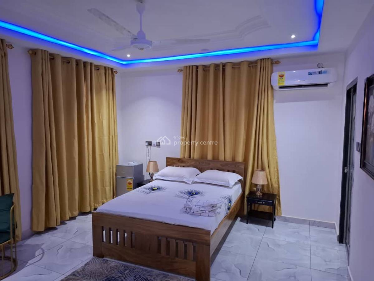 5 Bedroom House, Atasemanso, Kumasi Metropolitan, Ashanti, Terraced Duplex for Rent