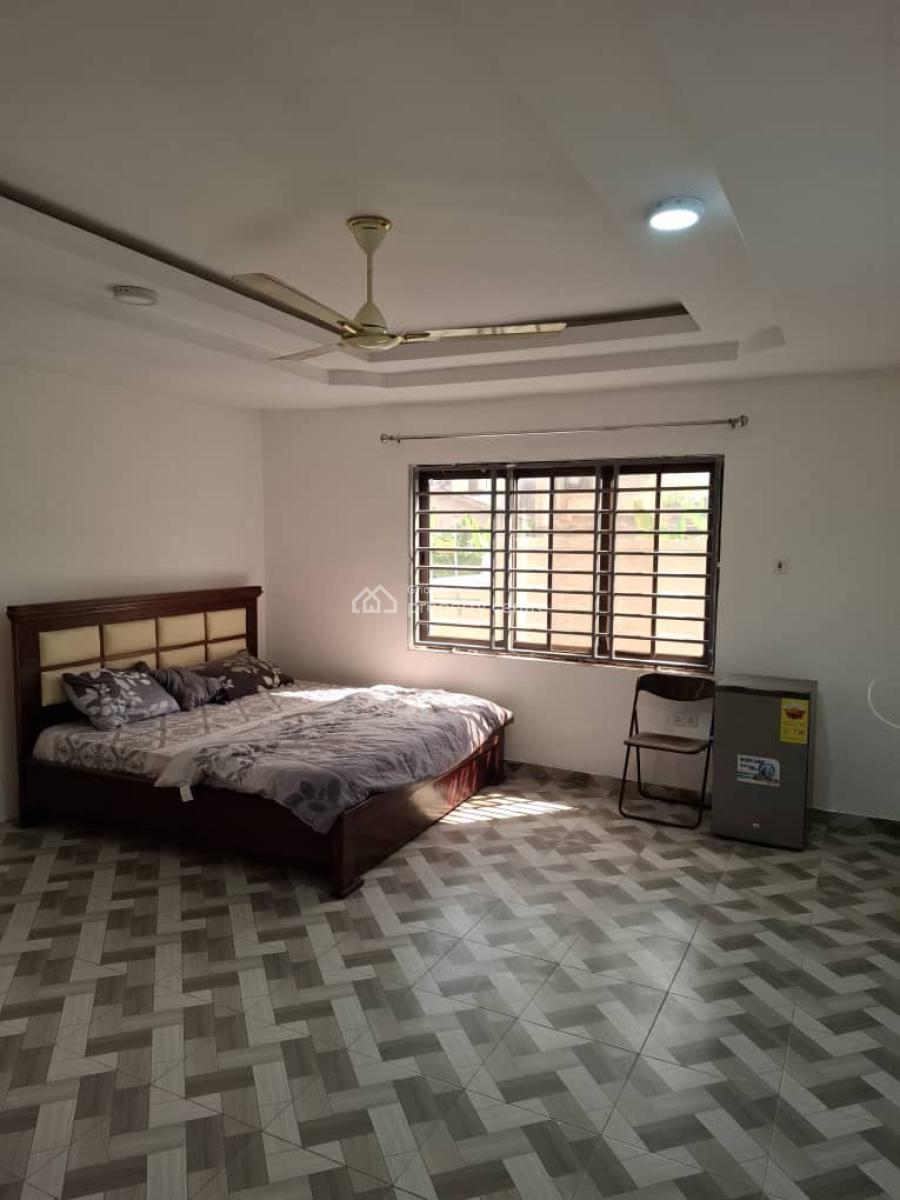 5 Bedroom House, Atasemanso, Kumasi Metropolitan, Ashanti, Terraced Duplex for Rent