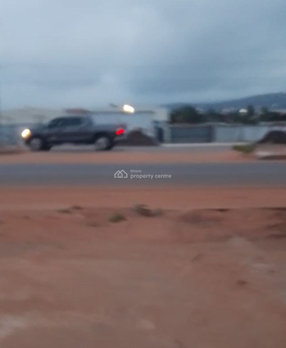 Uncompleted 29 Stores By Main Highway, Oyarifa, By Oyarifa Aburi Highway, Oyarifa, La Nkwantanang Madina Municipal, Accra, Office Space for Sale