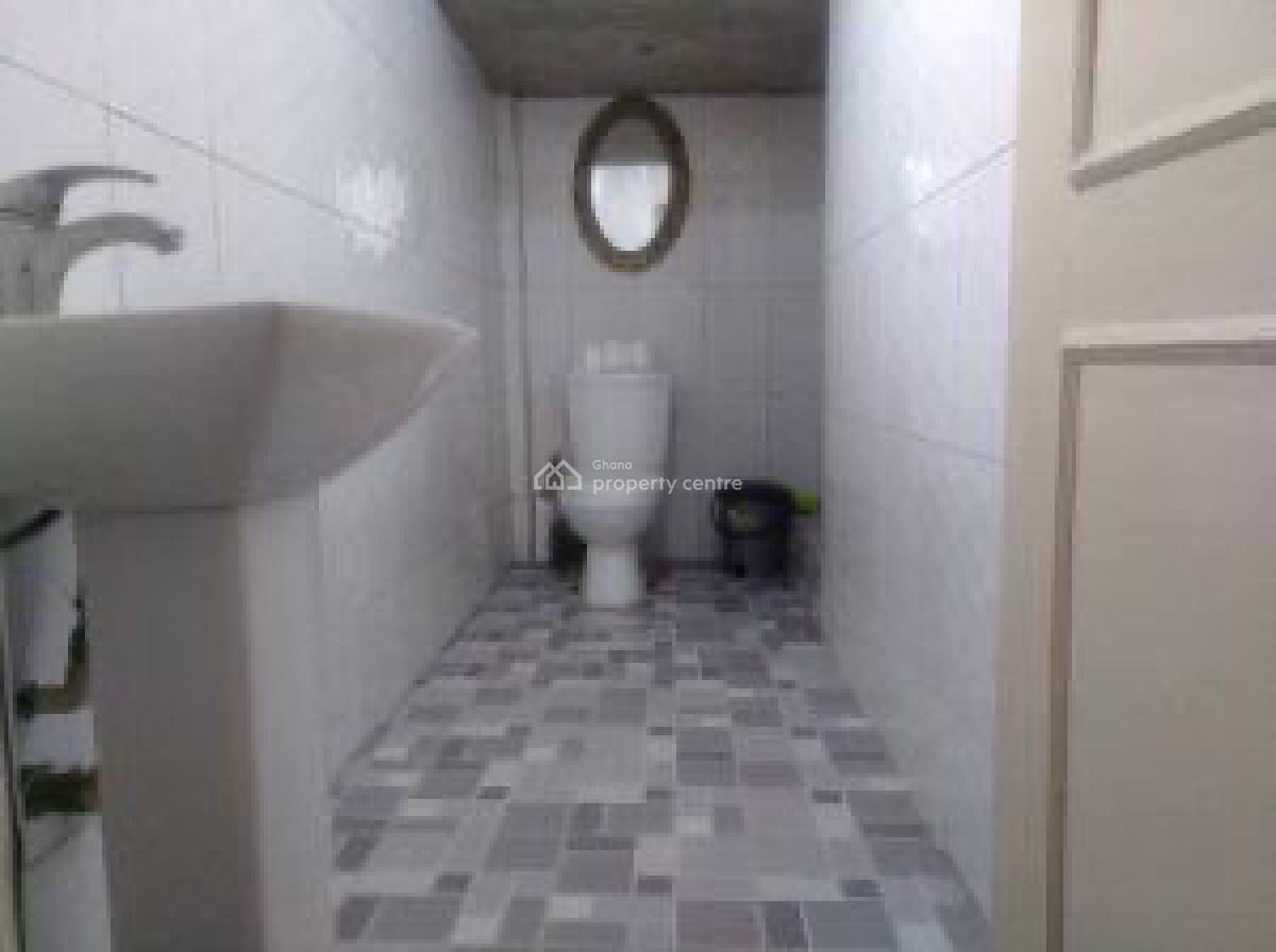 3 Bedrooms Storey, Cp, Ablekuma South, Accra Metropolitan, Accra, House for Sale