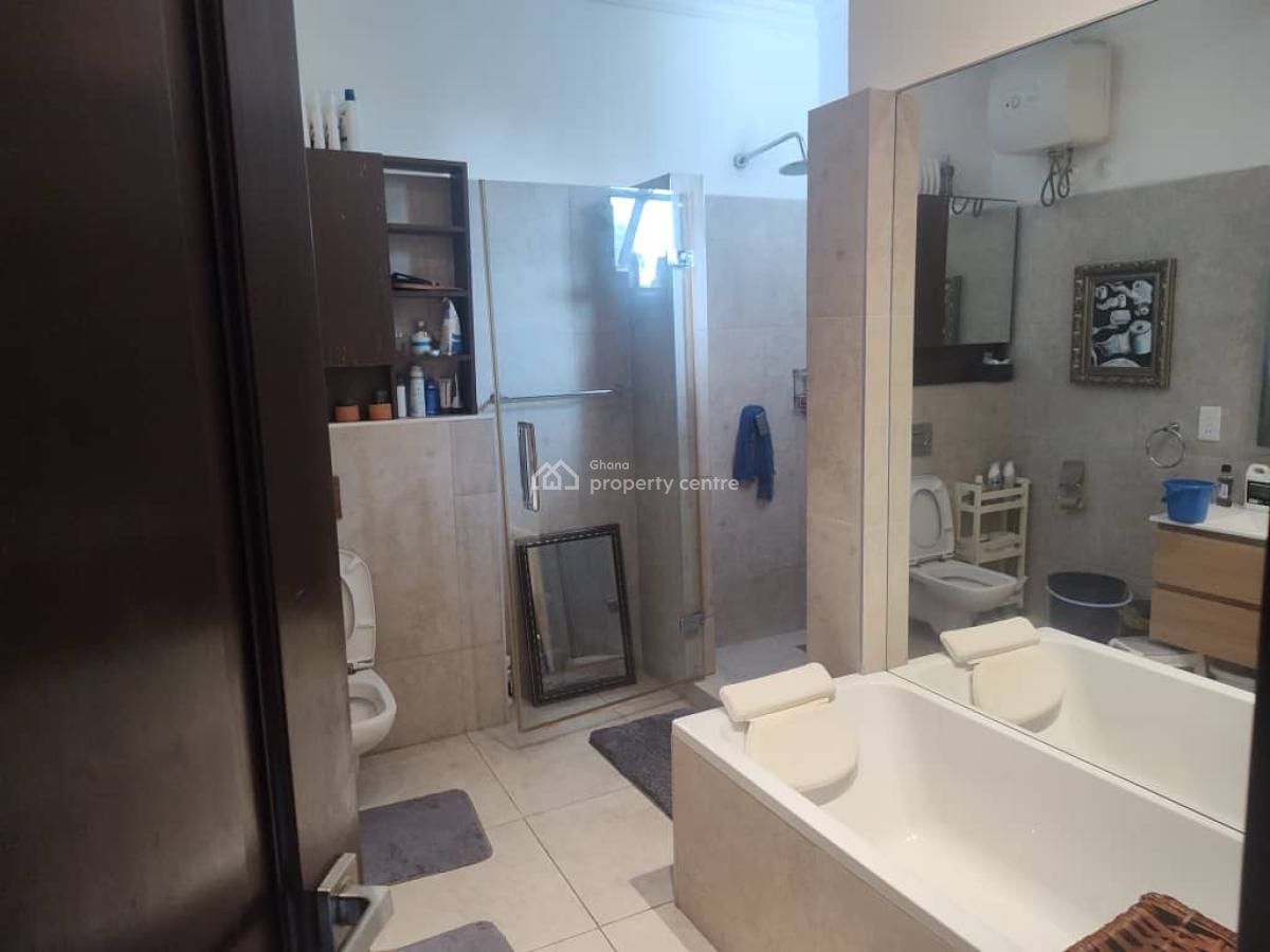 5 Bedrooms House, Roman Ridge, Accra, House for Sale