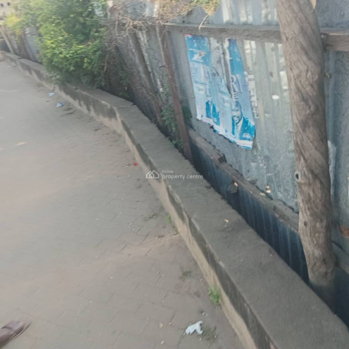 Road Side 50/200 Plot, Circle Road, Adabraka, Accra, Mixed-use Land for Sale