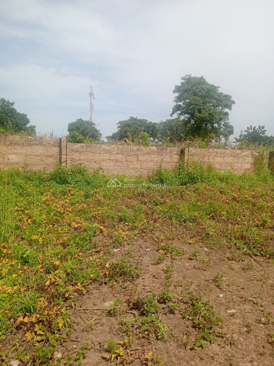 Fenced Plot with Gate, 3 Plots Away From The Main Road, Wa Dvla, Wa Municipal District, Upper West Region, Mixed-use Land for Sale