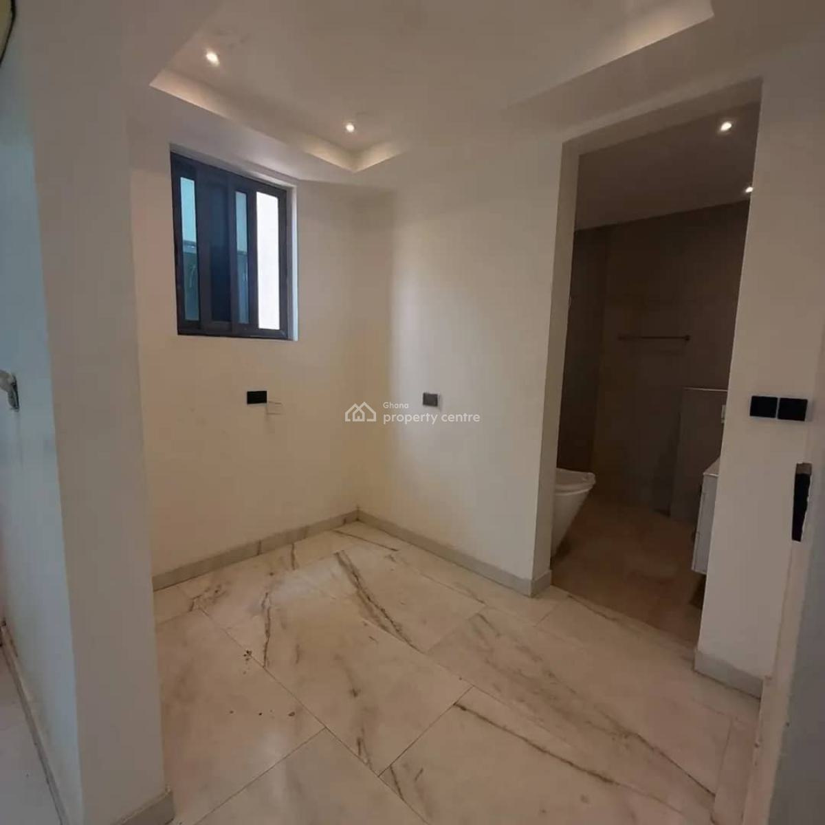 Newly Built 5-bedroom House with Rooftop, Tse Addo, La Dade Kotopon Municipal, Accra, Detached Duplex for Sale