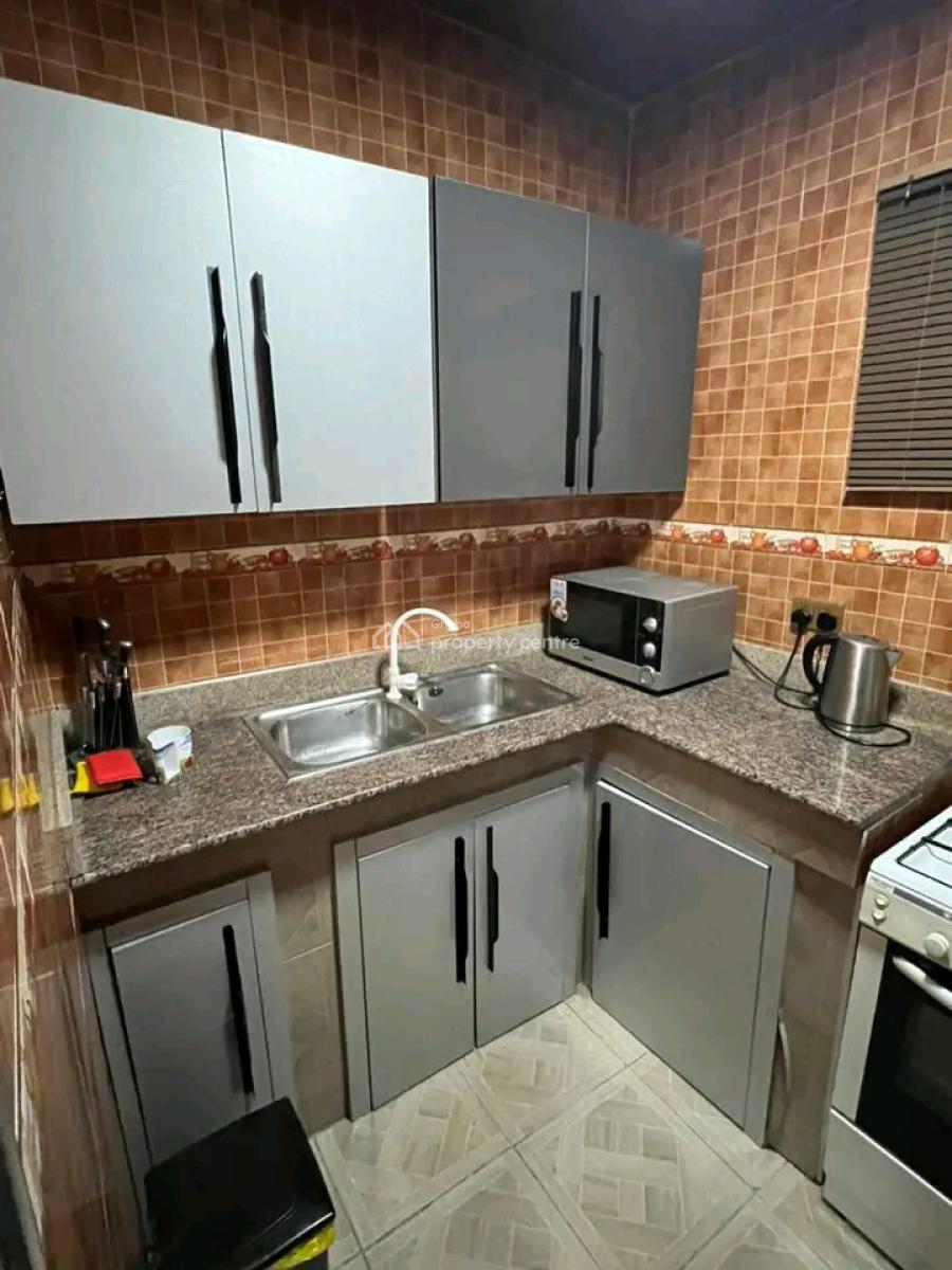 Modern Fully Furnished 2 Bedroom Apartment, Around Kareena Cakes, Osu, Accra, Apartment for Rent