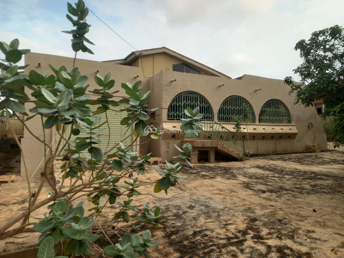 6 Bedrooms, Santasi Heman., Kumasi Metropolitan, Ashanti, House for Sale
