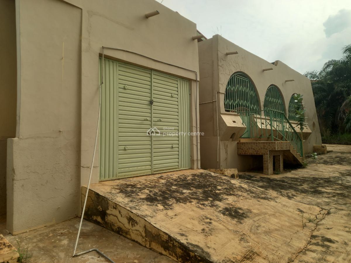 6 Bedrooms, Santasi Heman., Kumasi Metropolitan, Ashanti, House for Sale