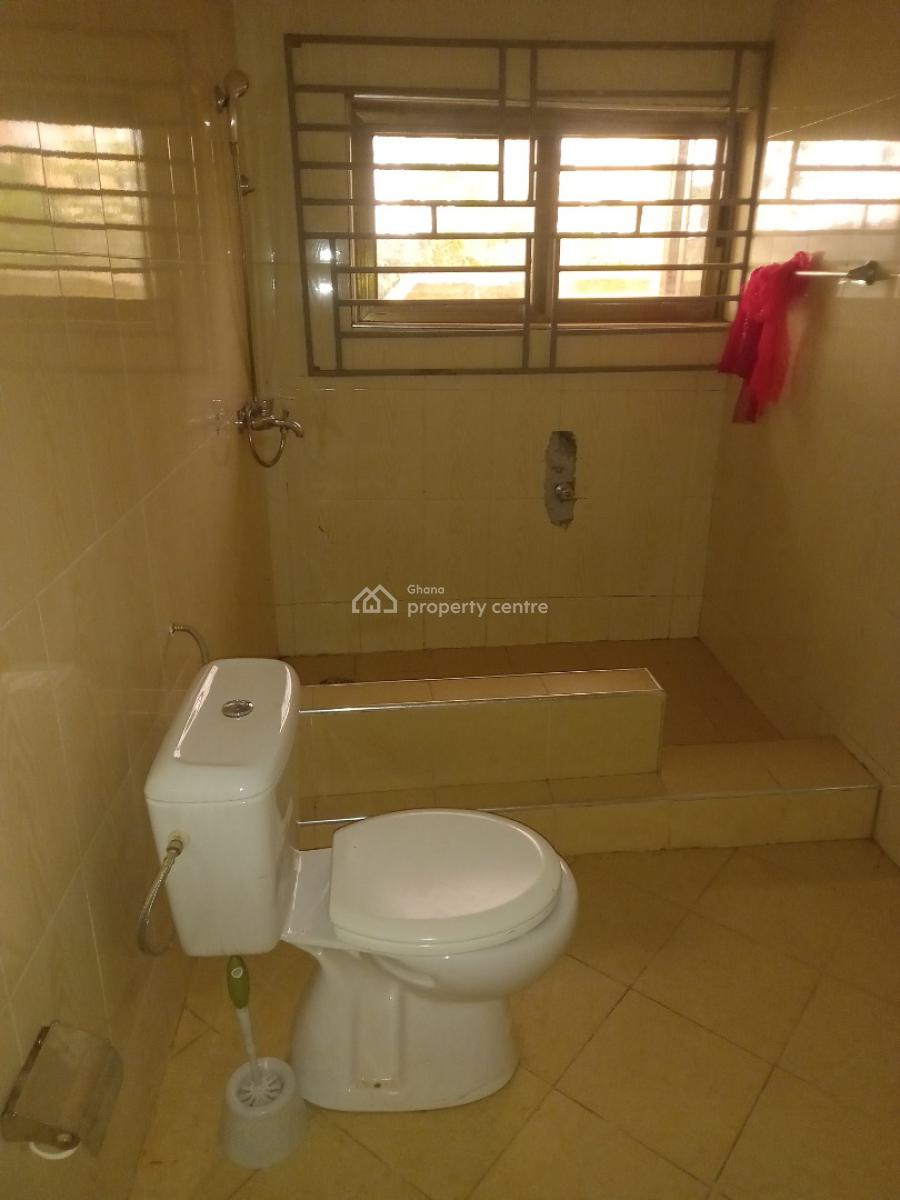 6 Bedrooms, Santasi Heman., Kumasi Metropolitan, Ashanti, House for Sale