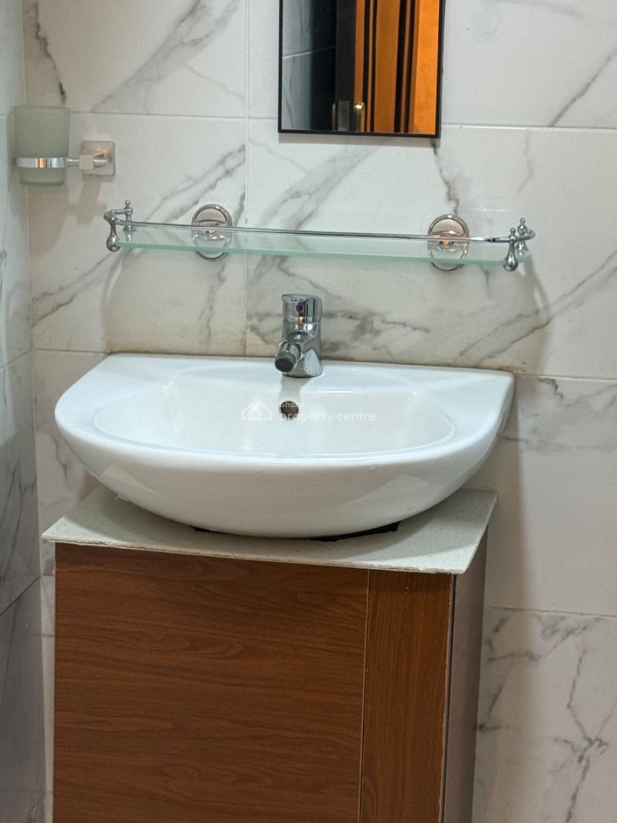 Luxurious 2 Bedrooms Apartment, Nii Lomo Tackie Street, Abelemkpe, Accra, Apartment for Rent