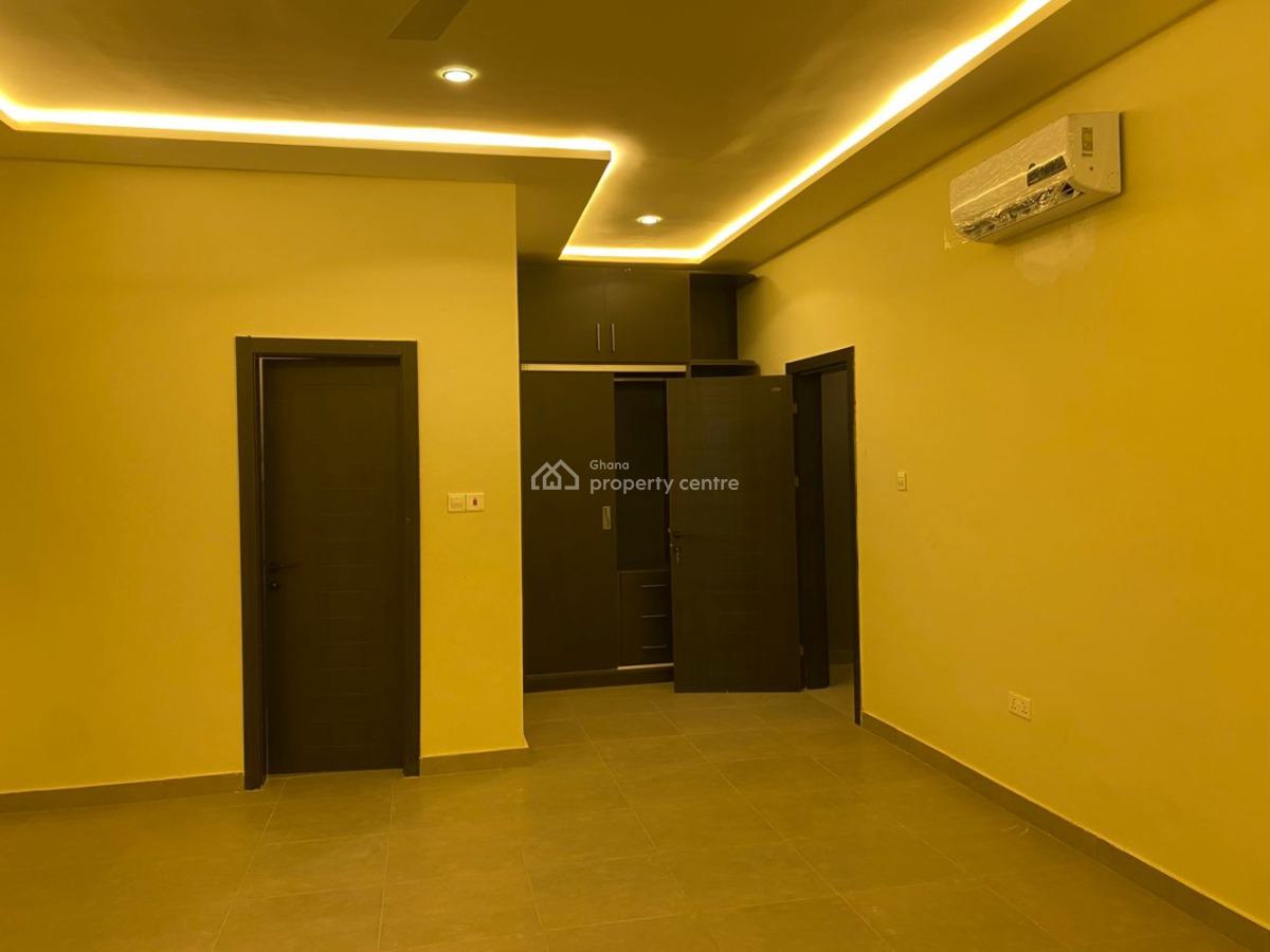 Executive 4 Bedrooms, East Airport, Airport Residential Area, Accra, House for Rent