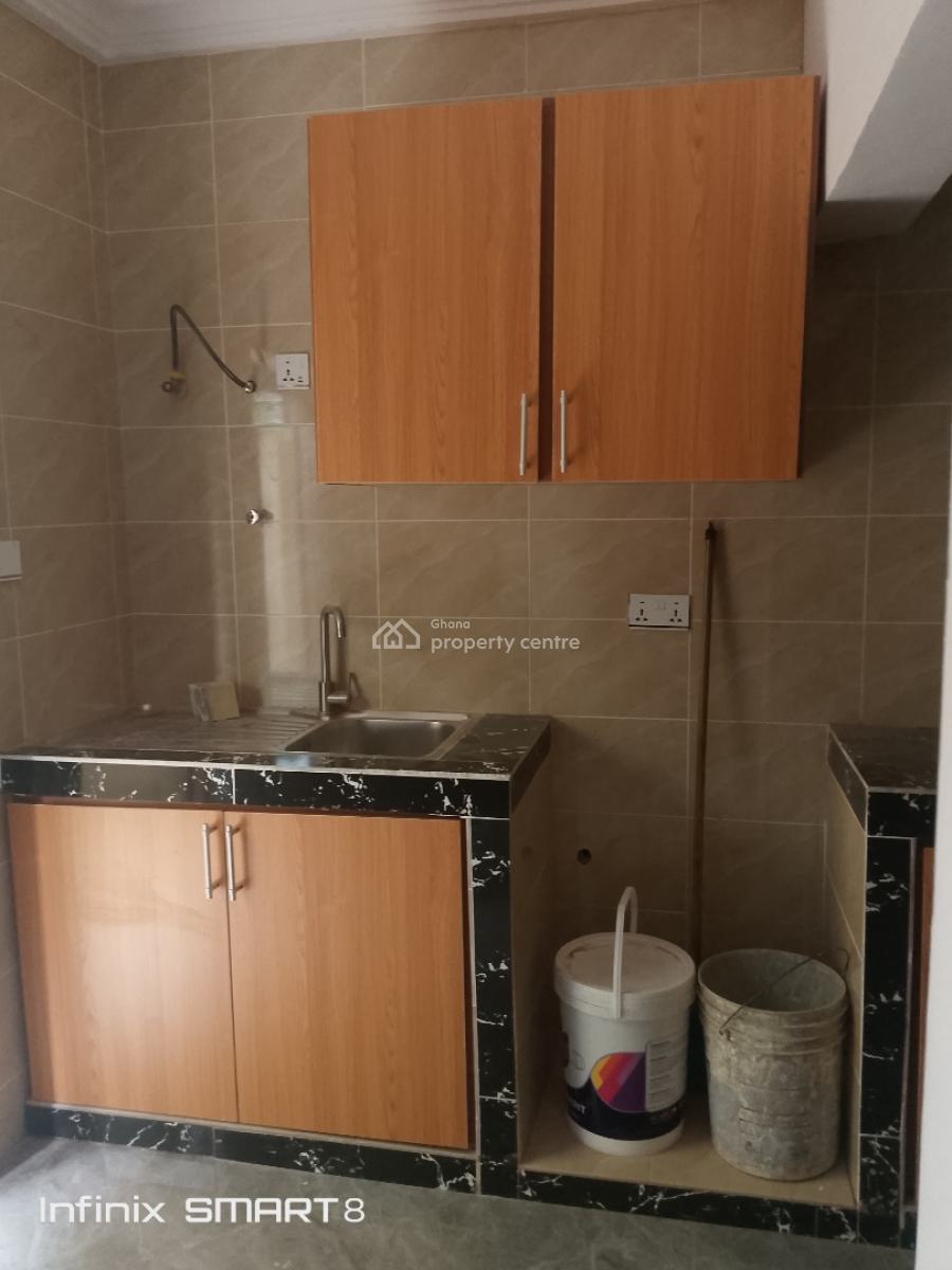 One Bedroom Self Contain Apartment, Rasta Bushroad Police Station, Teshie-nungua Estates, Accra, Mini Flat for Rent