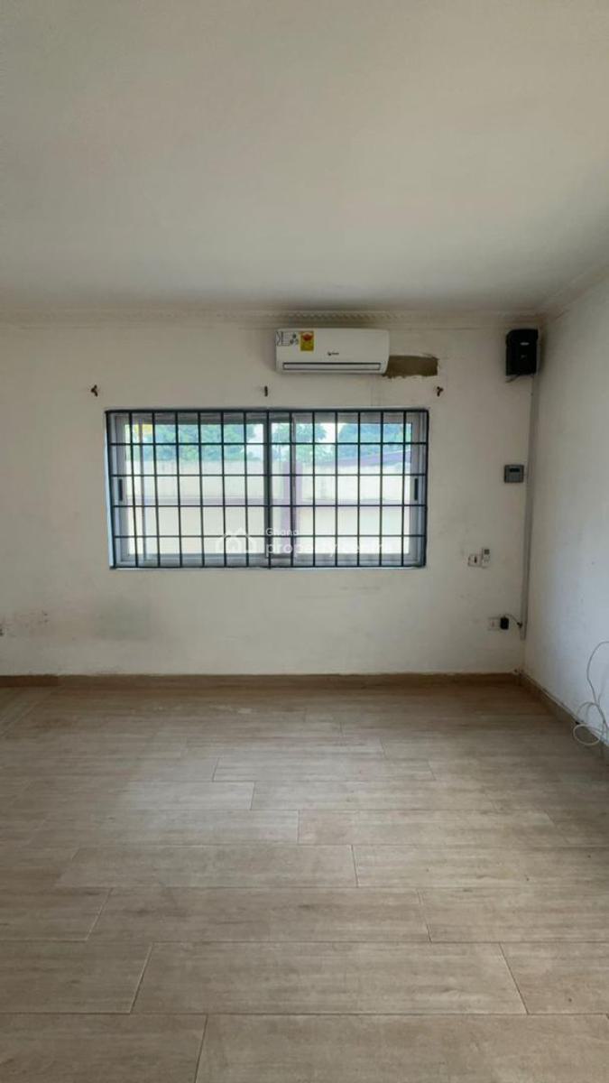 3-bedroom House with 2 Servants  Quarters, Achimota, Accra, Detached Bungalow for Sale