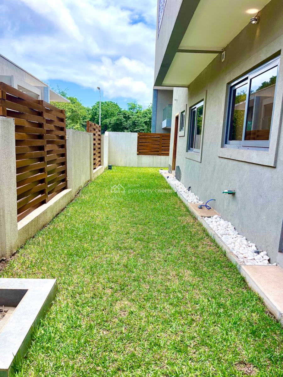 Fully Furnished 4 Bedroom, Cantonments, Accra, Semi-detached Duplex for Rent