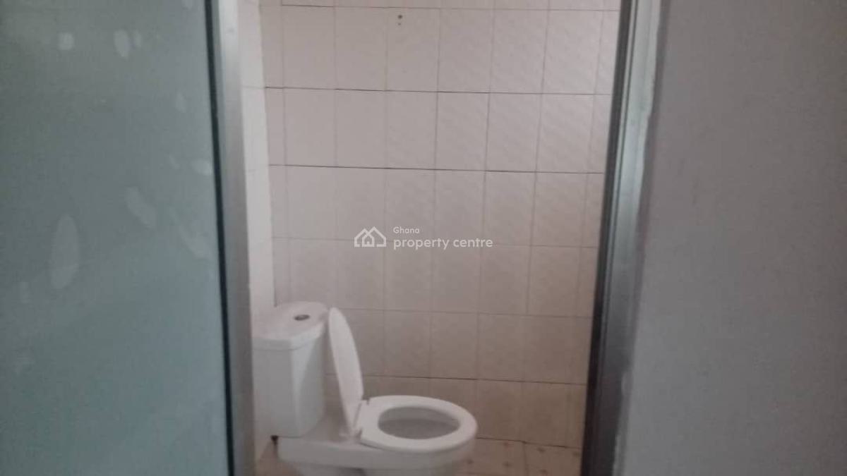 Unfurnished Chamber and Hall, Kotobabi Estate, Spintex, Accra, Apartment for Rent