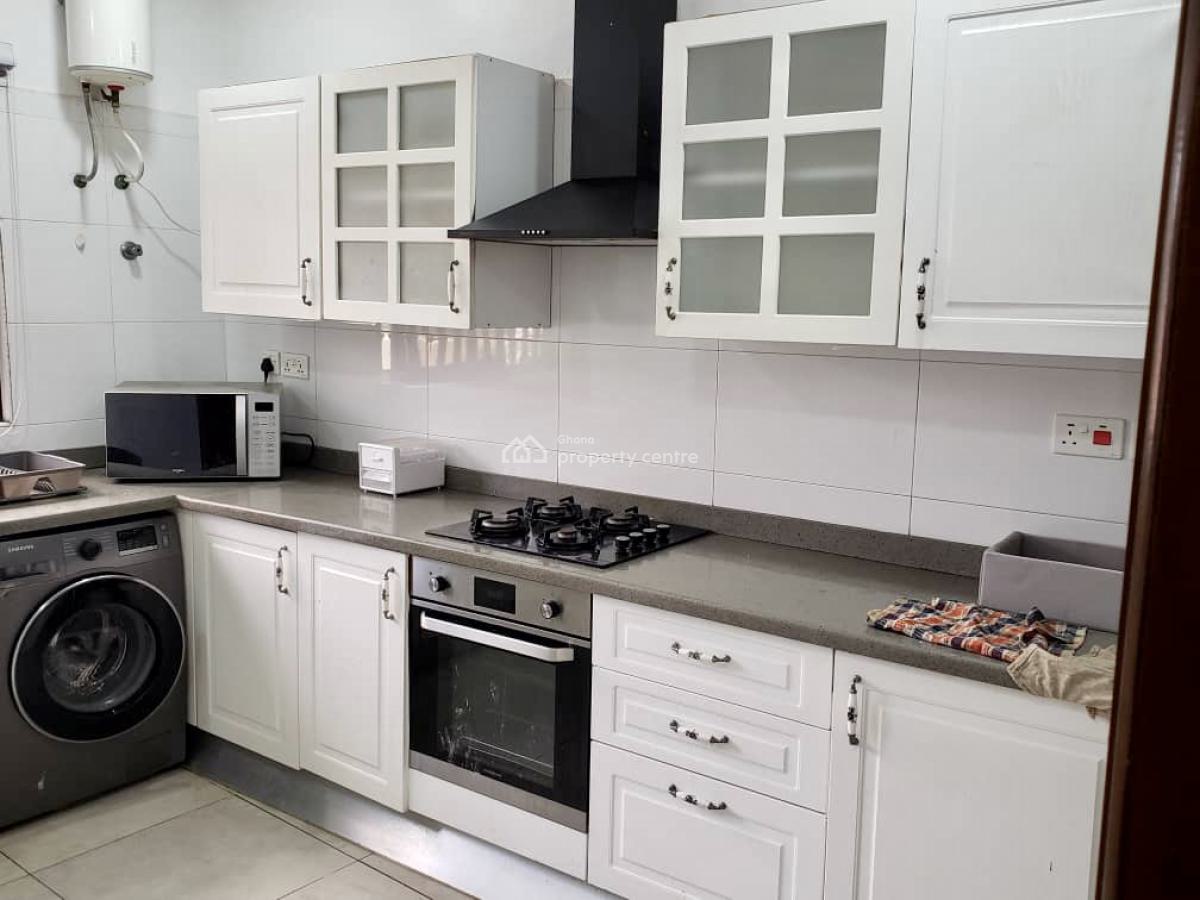 Furnished 2 Bed House with Boys Quarter in a Gated Community with Pool, Abelemkpe, Accra, Townhouse for Rent