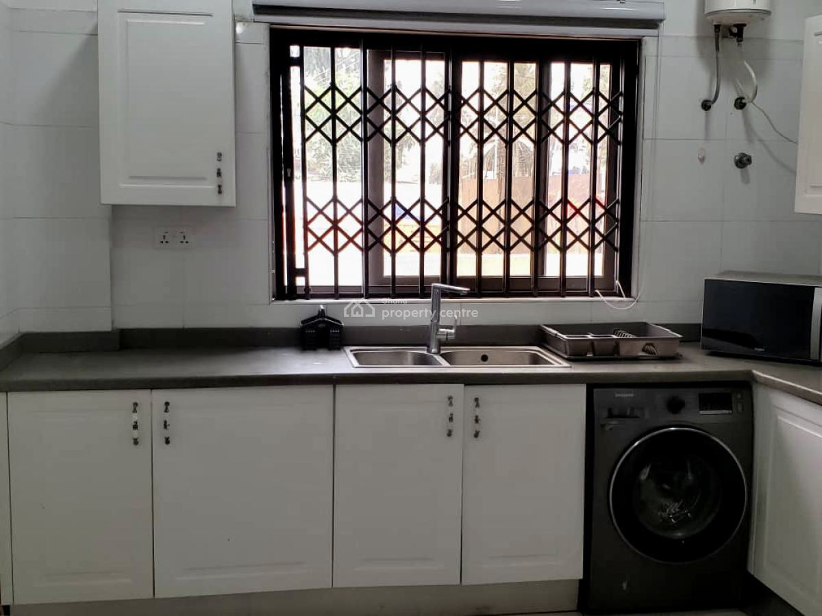 Furnished 2 Bed House with Boys Quarter in a Gated Community with Pool, Abelemkpe, Accra, Townhouse for Rent