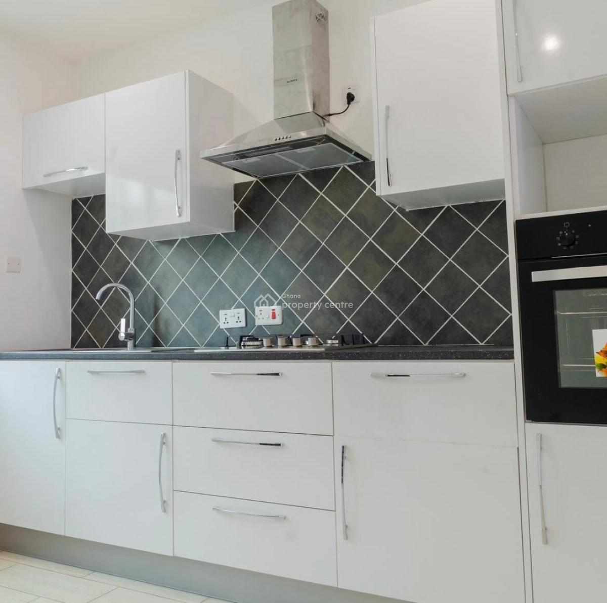 Beautiful 2 Bedrooms, Hills, East Legon, Accra, Townhouse for Rent