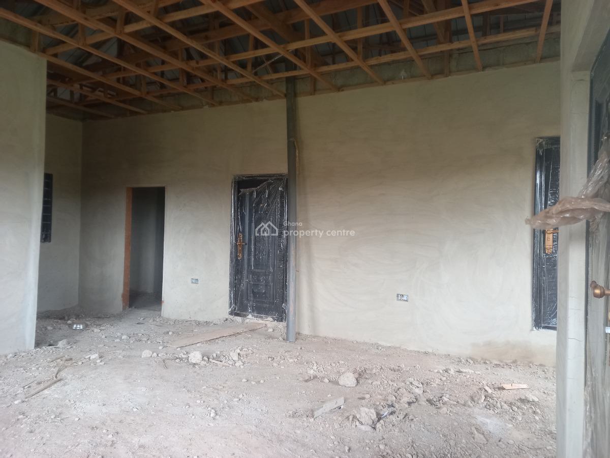 4 Bedrooms, Antoa New Site, on Buokrom Kenyasi Road., Kumasi Metropolitan, Ashanti, House for Sale