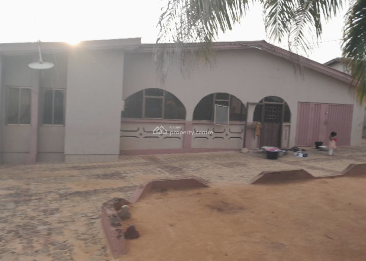 6 Bedrooms, Atonsu Edwinease ( Kuwait)., Kumasi Metropolitan, Ashanti, House for Sale