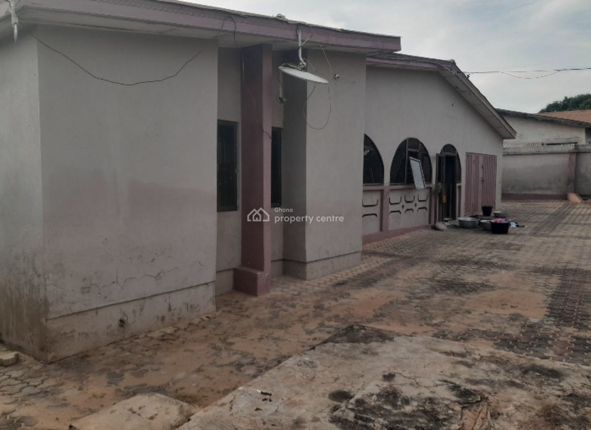 6 Bedrooms, Atonsu Edwinease ( Kuwait)., Kumasi Metropolitan, Ashanti, House for Sale