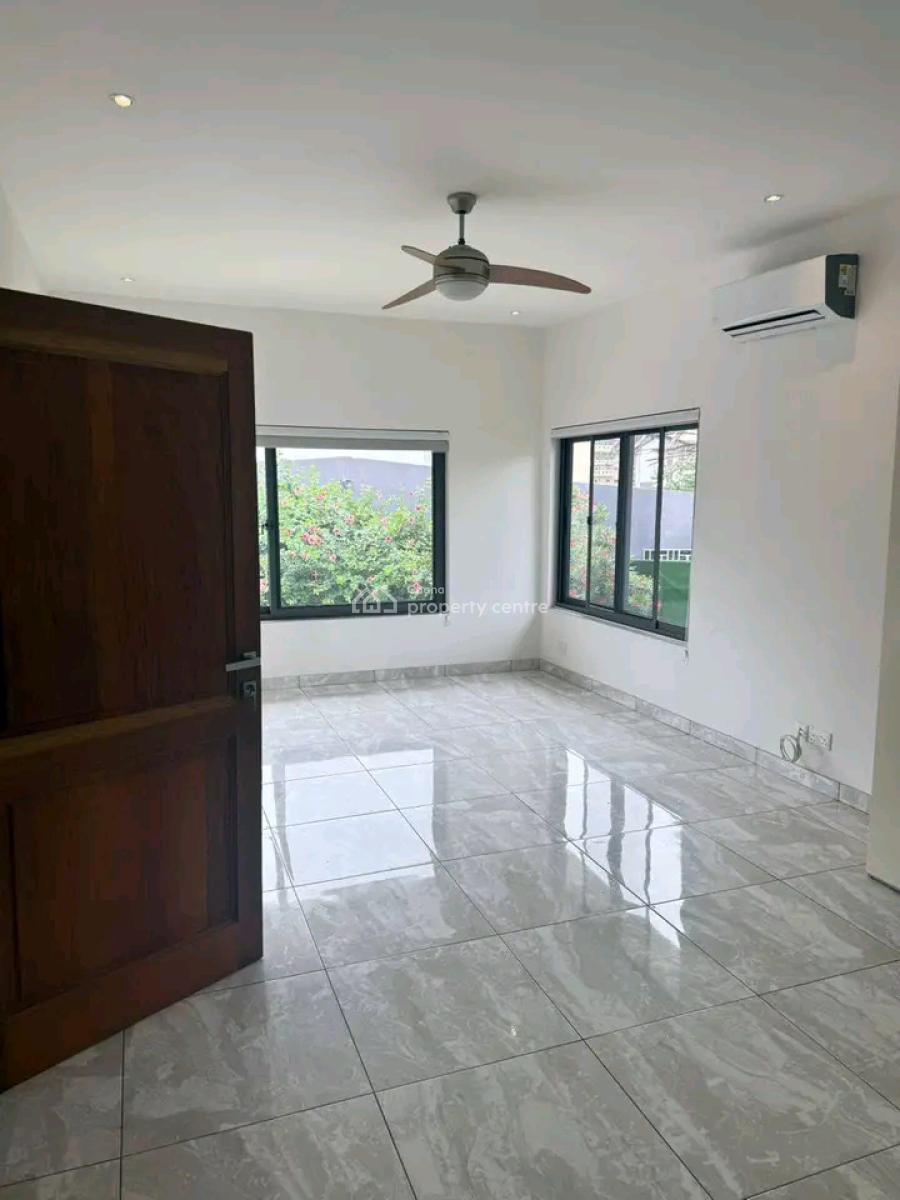 Luxurious 4-bedroom Townhouse @ Airport Residential Area, Airport Residential Area, Accra, Townhouse for Rent