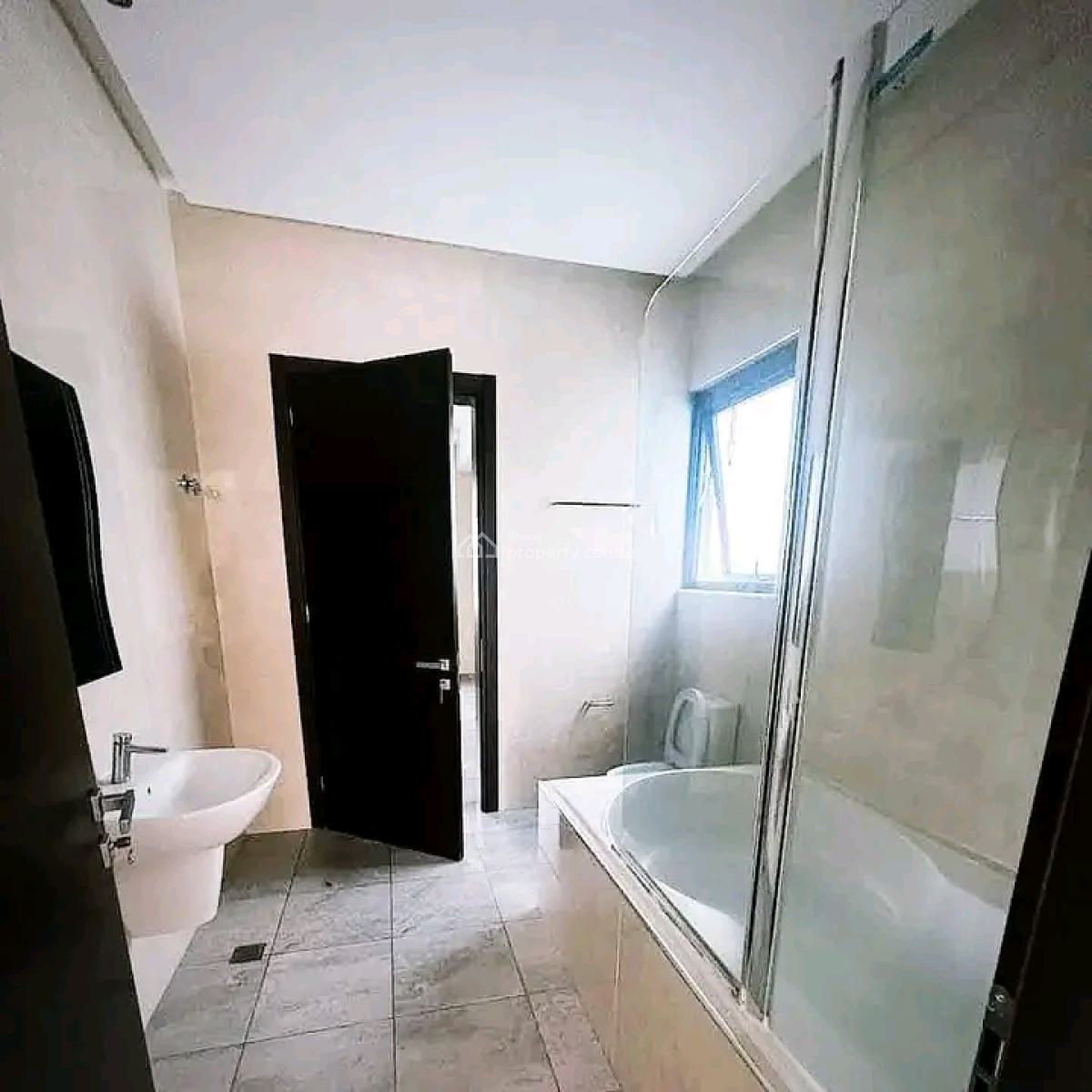 Ultra Modern 4-bedroom Townhouse @ East Legon, East Legon, Accra, Townhouse for Rent