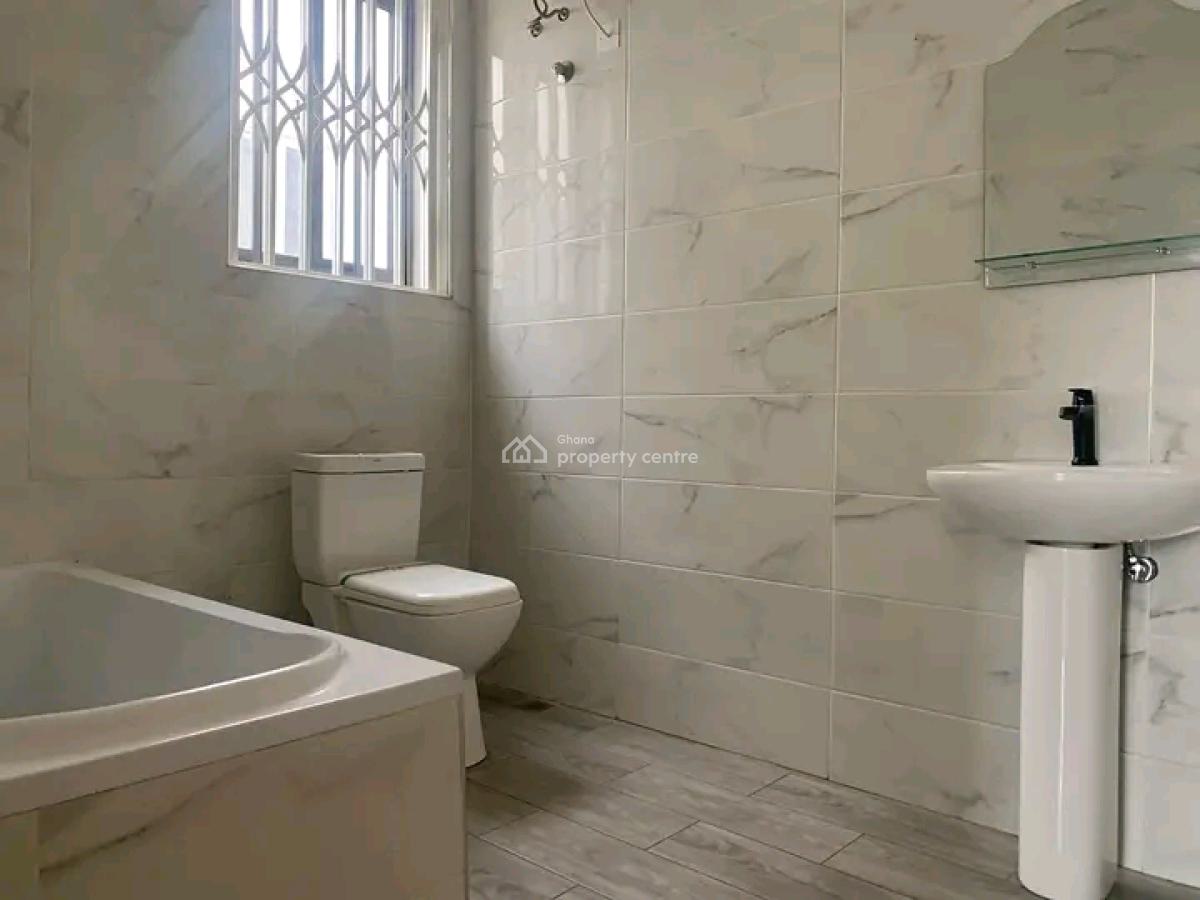 Executive Newly Built 4-bedroom Townhouse @ East Legon Hill, East Legon Hills, East Legon, Accra, Townhouse for Sale