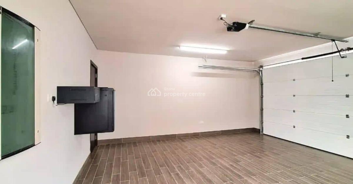 Executive 4-bedroom, East Airport, Airport Residential Area, Accra, House for Rent