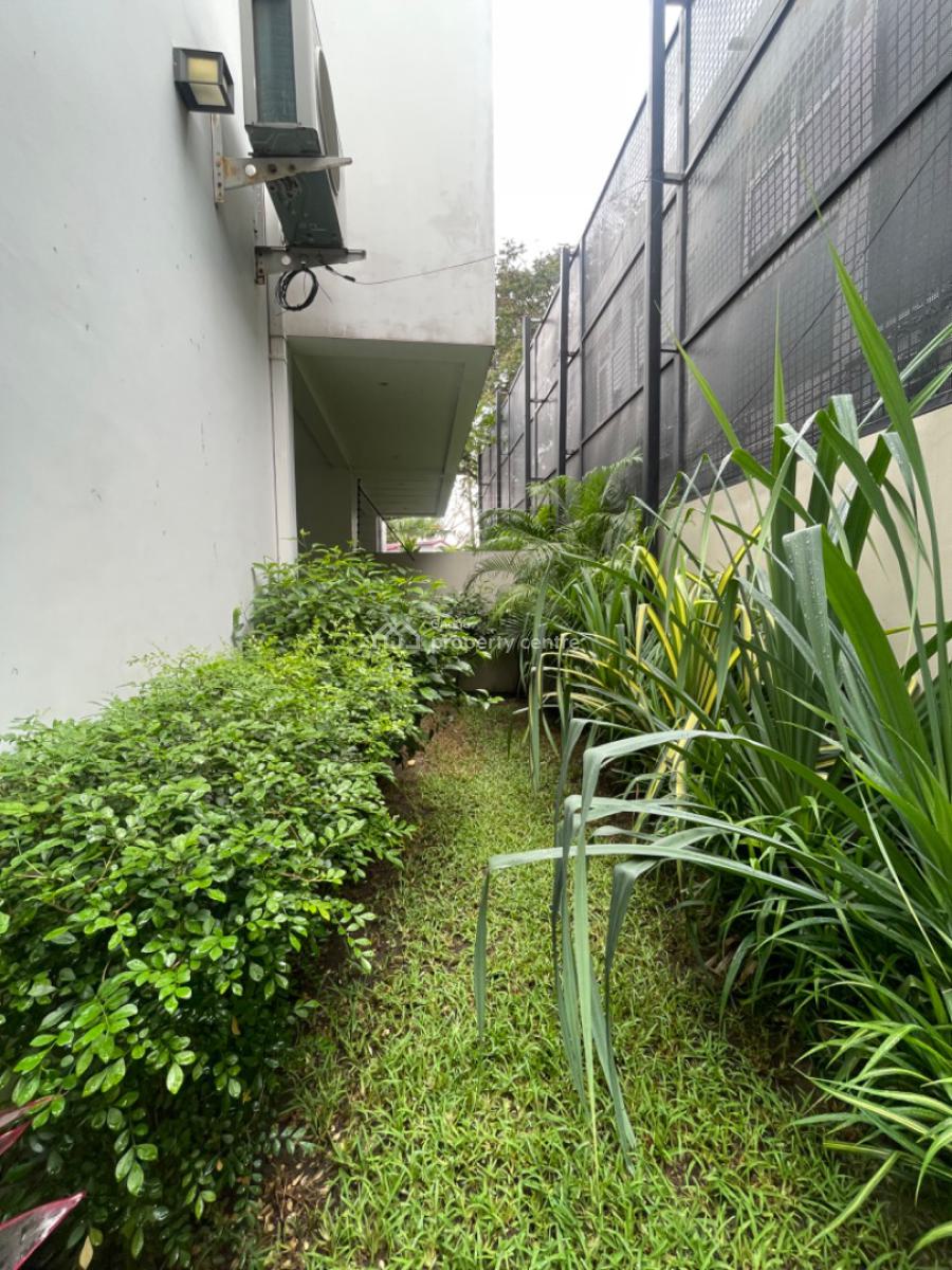 Furnished and Unfurnished 3 Bedroom Townhouse with Boys Quarters, North Labone, Accra, Semi-detached Duplex for Rent