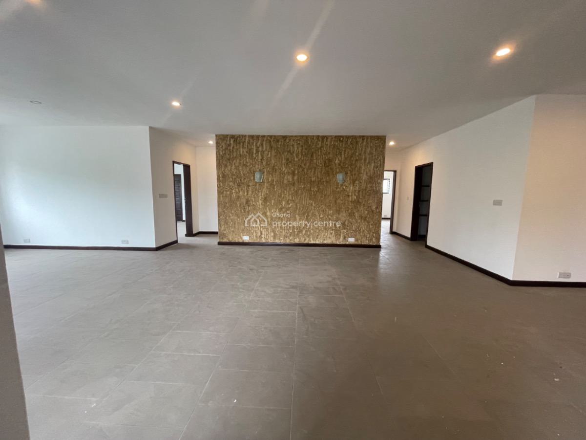 Apartment Complex (entire Apartment), Ringway, Osu, Accra, Apartment for Rent
