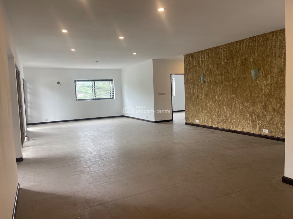 Apartment Complex (entire Apartment), Ringway, Osu, Accra, Apartment for Rent