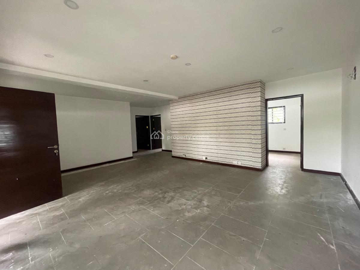 Apartment Complex (entire Apartment), Ringway, Osu, Accra, Apartment for Rent
