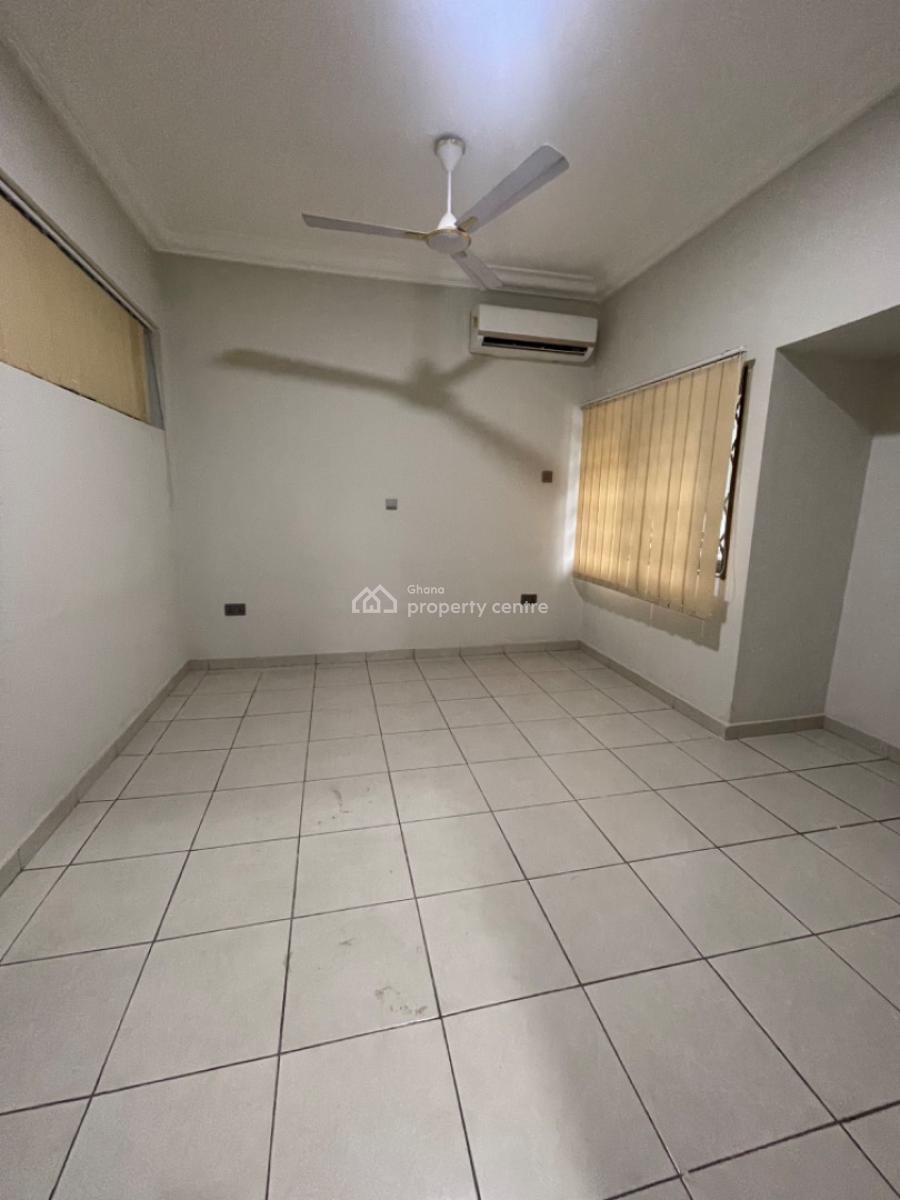 6 Bedroom House, Ringway, Osu, Accra, House for Rent